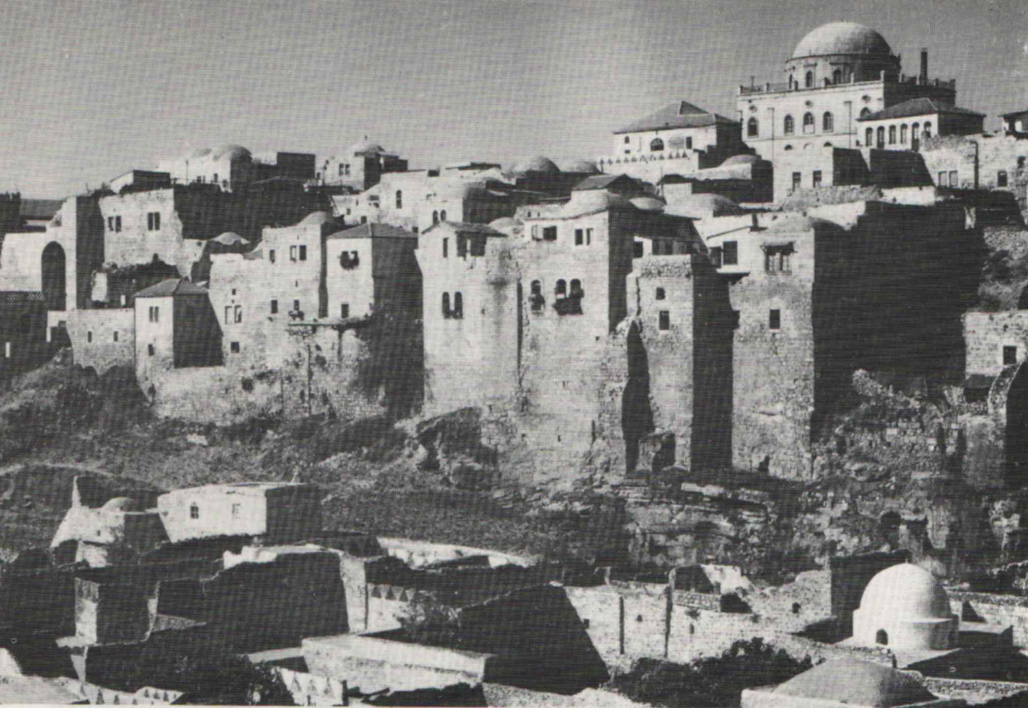 http://contrecourant1.files.wordpress.com/2009/07/jerusalem-quartier-juif-1915-et-synagoge-tiferet.jpg