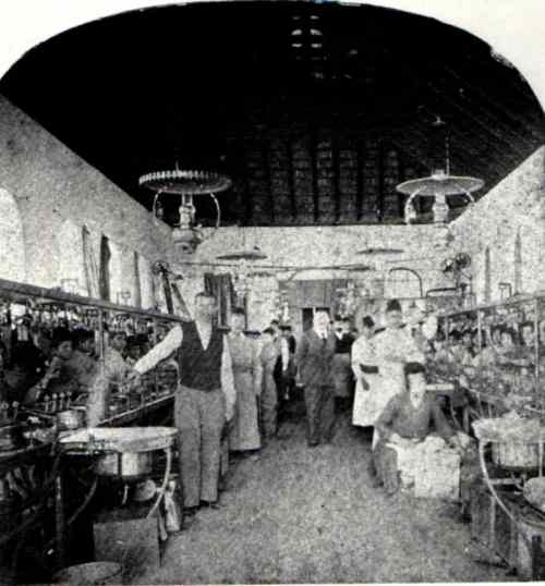 rosh pina atelier de production de soie 1913